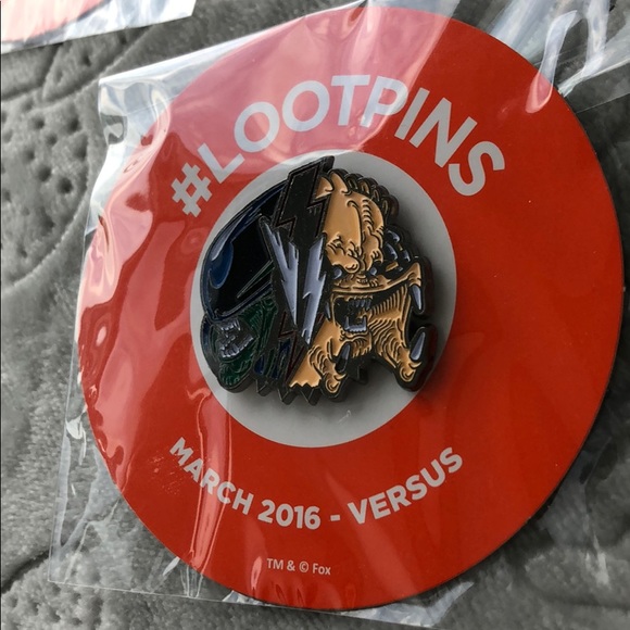 FREE ADD ON! Bundle of LootCrate Collectable Pins - Picture 2 of 4